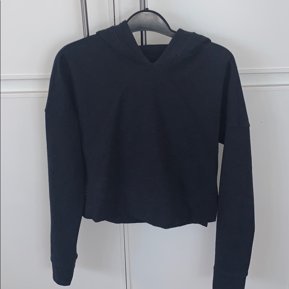 Lululemon Cut Above Pullover